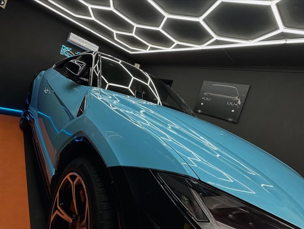 Folterung Lamborghini Urus